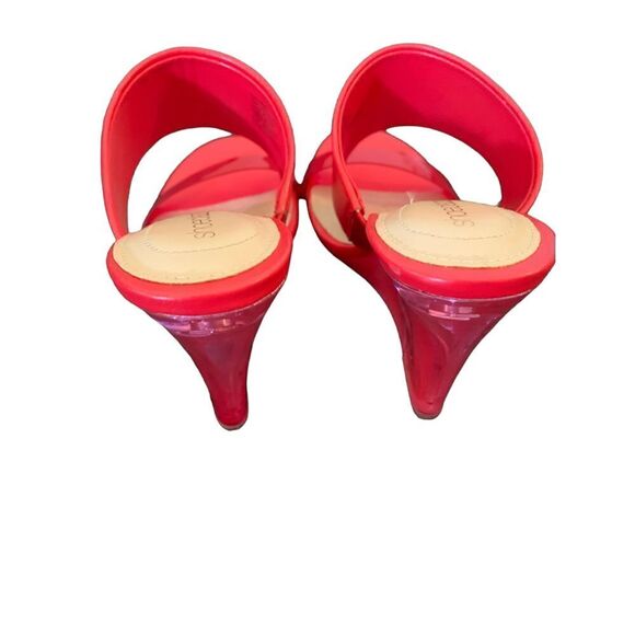 Shoe Dazzle 4.5 inch Sandles size 8, heels are transparent - Picture 3 of 5